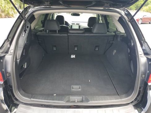 Used 2016 Subaru Outback 2.5i Limited AWD/4WD image 8