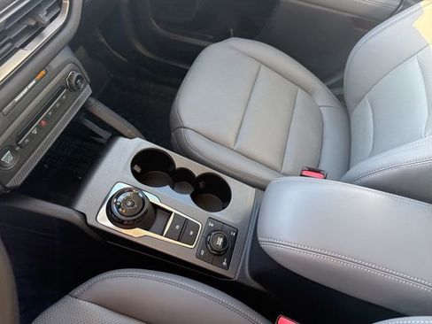 New 2025 Ford Bronco Sport Badlands image 28