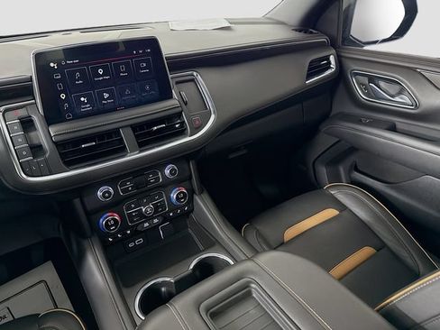 Used 2022 GMC Yukon AT4 AWD/4WD image 24
