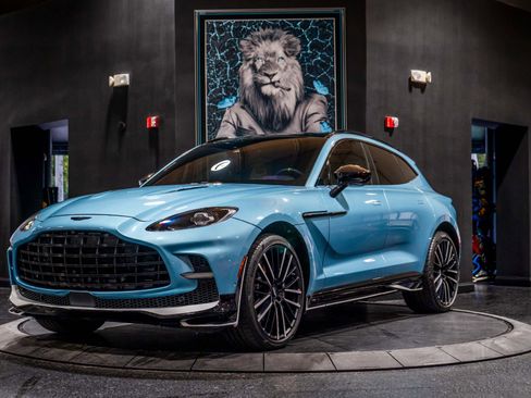 Used 2023 Aston Martin DBX 707 image 1