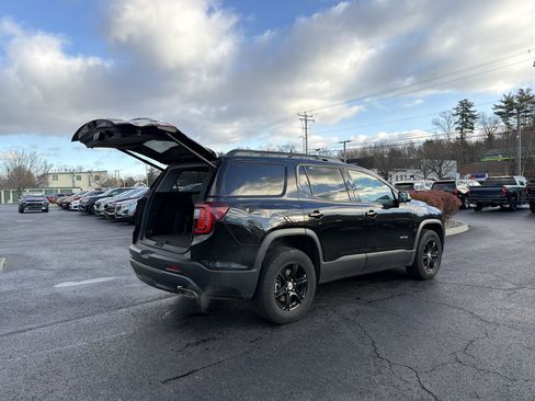 Used 2023 GMC Acadia AT4 w/ Preferred Package image 30