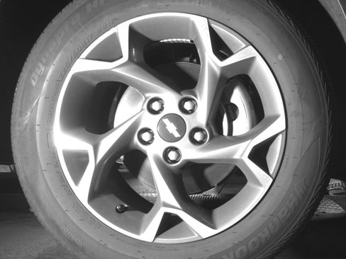 Used 2025 Chevrolet Trax LT w/ LT Convenience Package FWD image 13