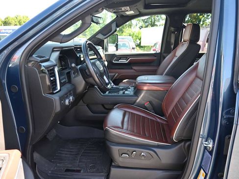 Used 2025 GMC Sierra 3500 Denali Ultimate AWD/4WD image 26