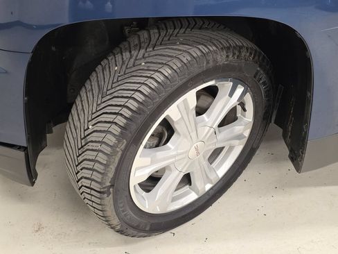 Used 2017 GMC Terrain SLE AWD/4WD image 36