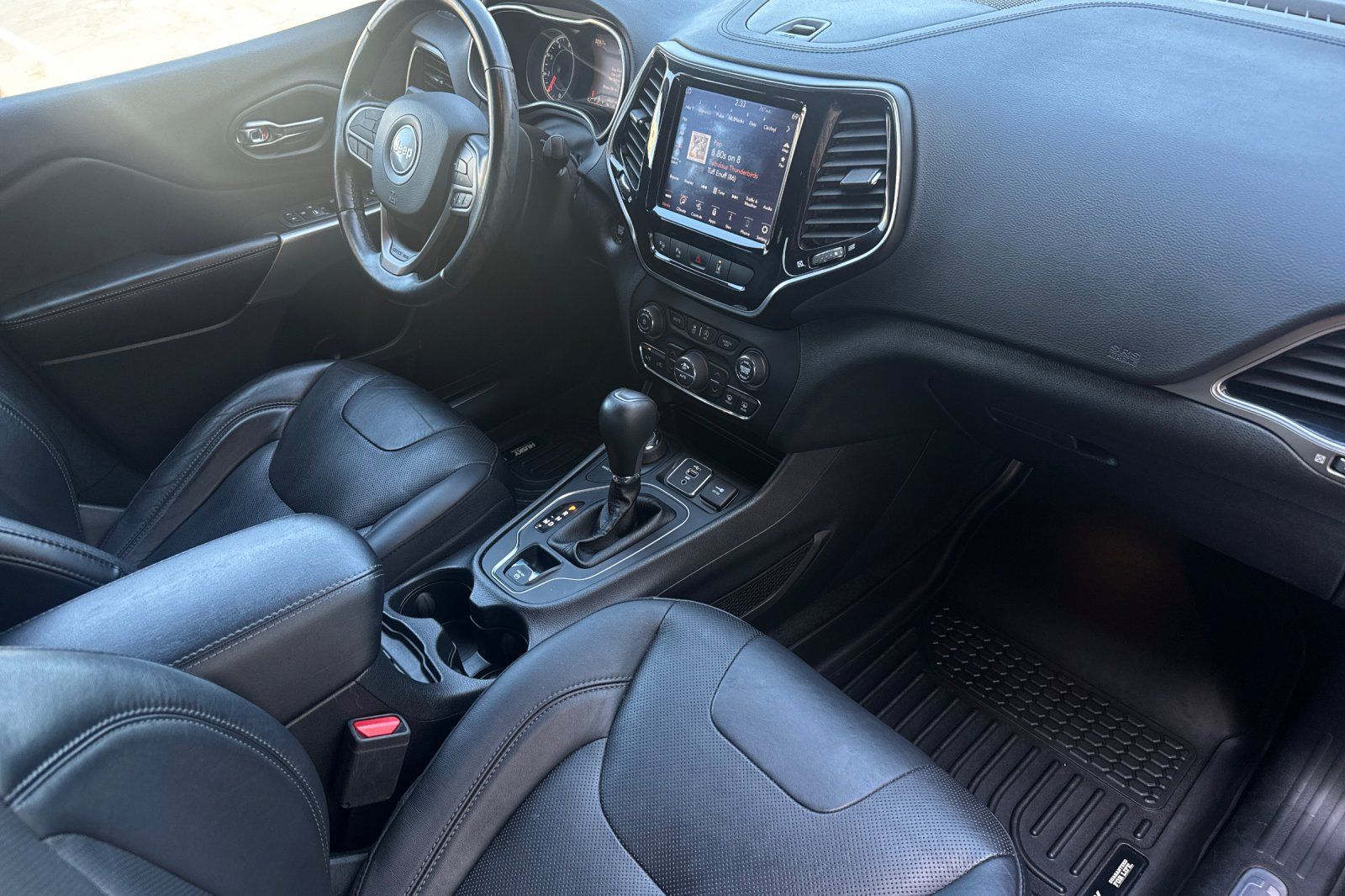 Used 2020 Jeep Cherokee High Altitude AWD/4WD image 17