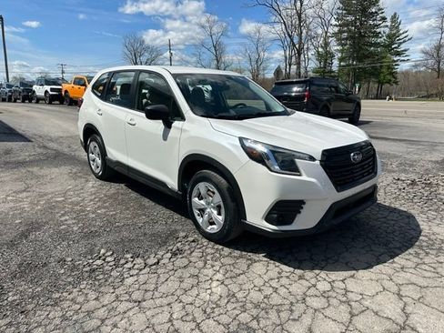 Used 2023 Subaru Forester AWD/4WD image 7