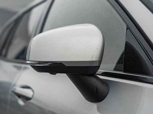 Used 2025 Volvo V60 B5 Cross Country Plus image 16