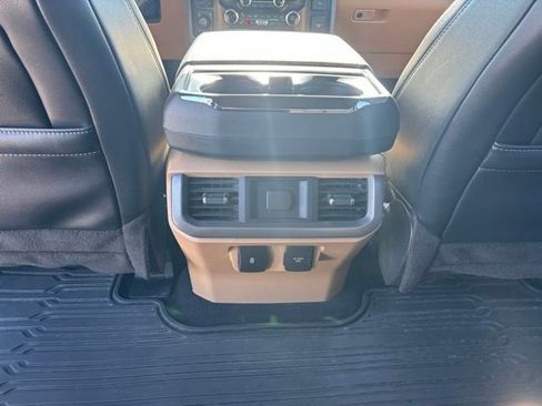 Used 2023 Ford F150 Lariat w/ Trailer Tow Package image 23