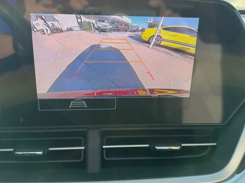 Used 2025 Chevrolet Trax RS w/ Driver Confidence Package image 14