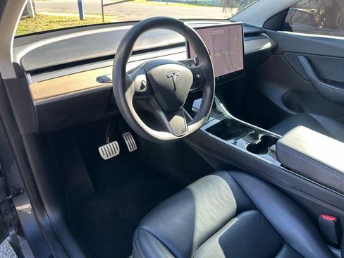 Used 2021 Tesla Model Y Performance AWD/4WD image 15