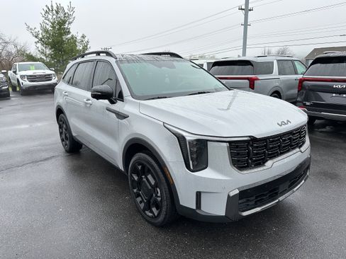 Used 2025 Kia Sorento SX Prestige image 3