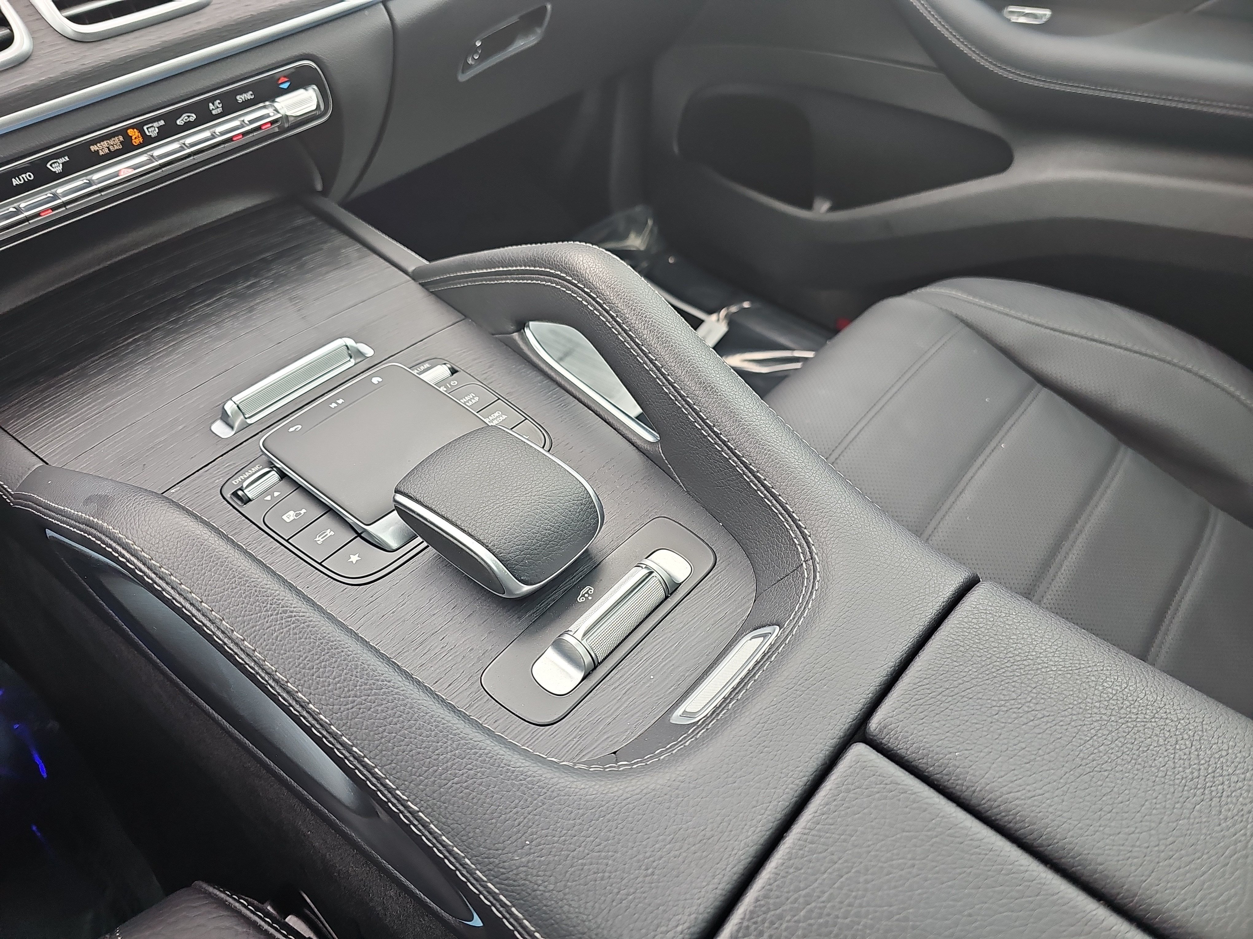 Certified 2024 Mercedes-Benz GLS 450 4MATIC image 28