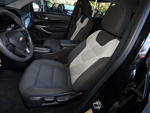 Used 2024 Chevrolet Trax LS image 11