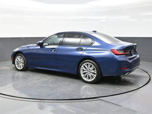 Used 2023 BMW 330i xDrive Sedan w/ Premium Package AWD/4WD image 4