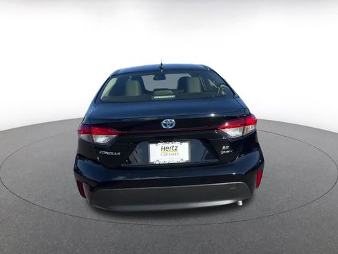 Used 2025 Toyota Corolla LE image 12