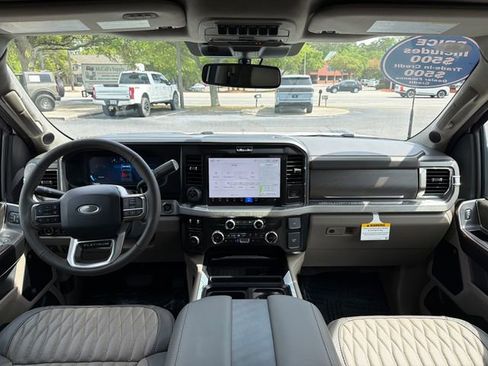 Used 2026 Ford F450 Platinum w/ Platinum Plus Package image 15