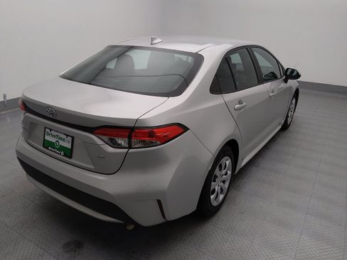 Used 2022 Toyota Corolla LE image 9