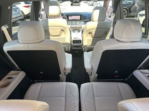 New 2026 Mercedes-Benz GLS 450 4MATIC image 28