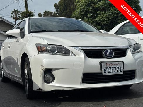 Used 2011 Lexus CT 200h Premium w/ Premium Audio Pkg FWD image 2