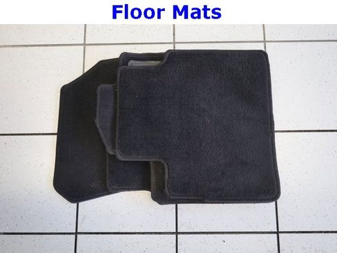 Used 2023 Nissan Rogue SV image 19