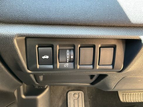 Used 2022 Subaru Legacy Premium image 11