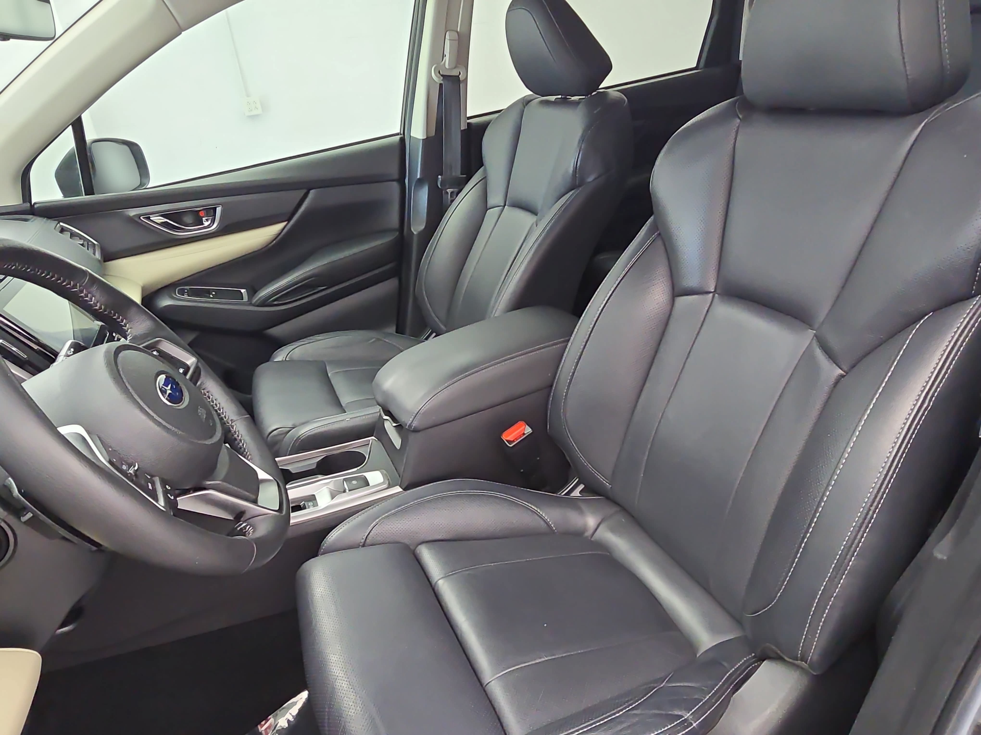 Used 2019 Subaru Ascent Limited AWD/4WD image 16