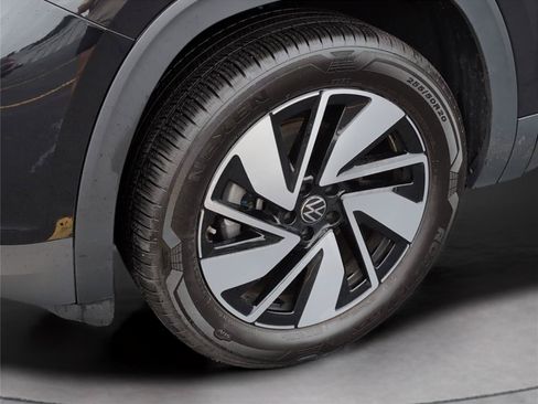 Used 2026 Volkswagen Atlas SE FWD image 35