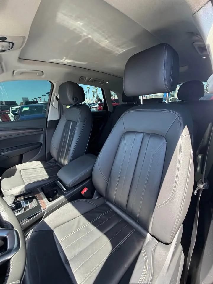 Used 2021 Audi Q5 2.0T Premium w/ Convenience Package AWD/4WD image 7