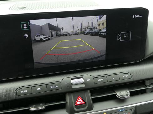 Used 2025 Kia K4 LXS image 24