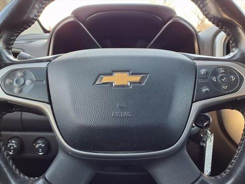 Used 2022 Chevrolet Colorado LT w/ LT Convenience Package image 13