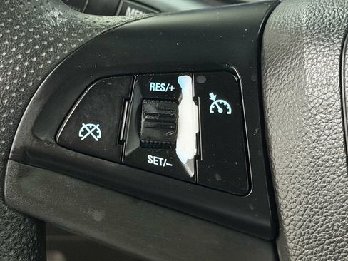 Used 2016 Chevrolet Cruze LT image 36