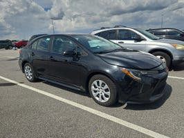 Used 2022 Toyota Corolla LE FWD image 5