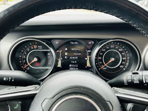Used 2022 Jeep Wrangler Unlimited Sport AWD/4WD image 14