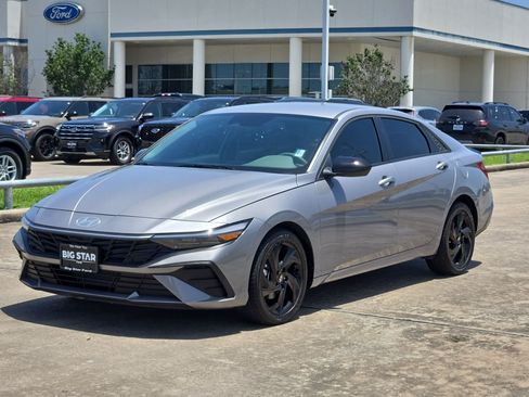 Used 2026 Hyundai Elantra Sport FWD image 10