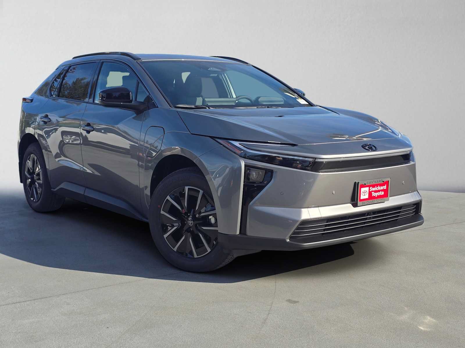 New 2026 Toyota Corolla Cross LE w/ Moonroof Package AWD/4WD image 31