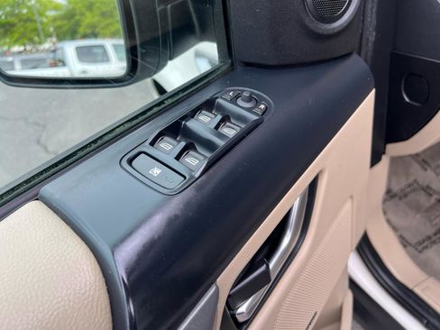 Used 2010 Land Rover LR2 HSE AWD/4WD image 35