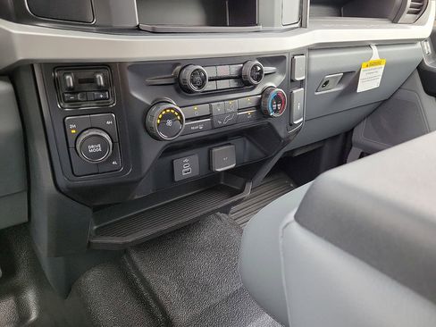 New 2026 Ford F350 XL w/ XL Chrome Package image 25