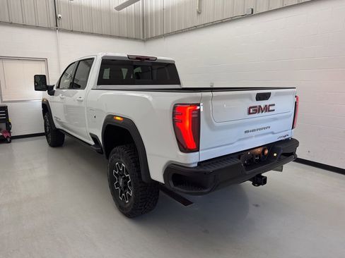 New 2026 GMC Sierra 2500 AT4X AWD/4WD image 4