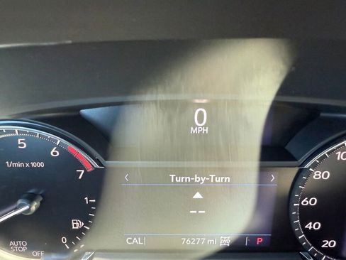 Used 2019 Cadillac XT4 Premium Luxury w/ Cold Weather Package image 13