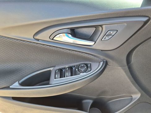 Used 2022 Chevrolet Malibu LT FWD image 13