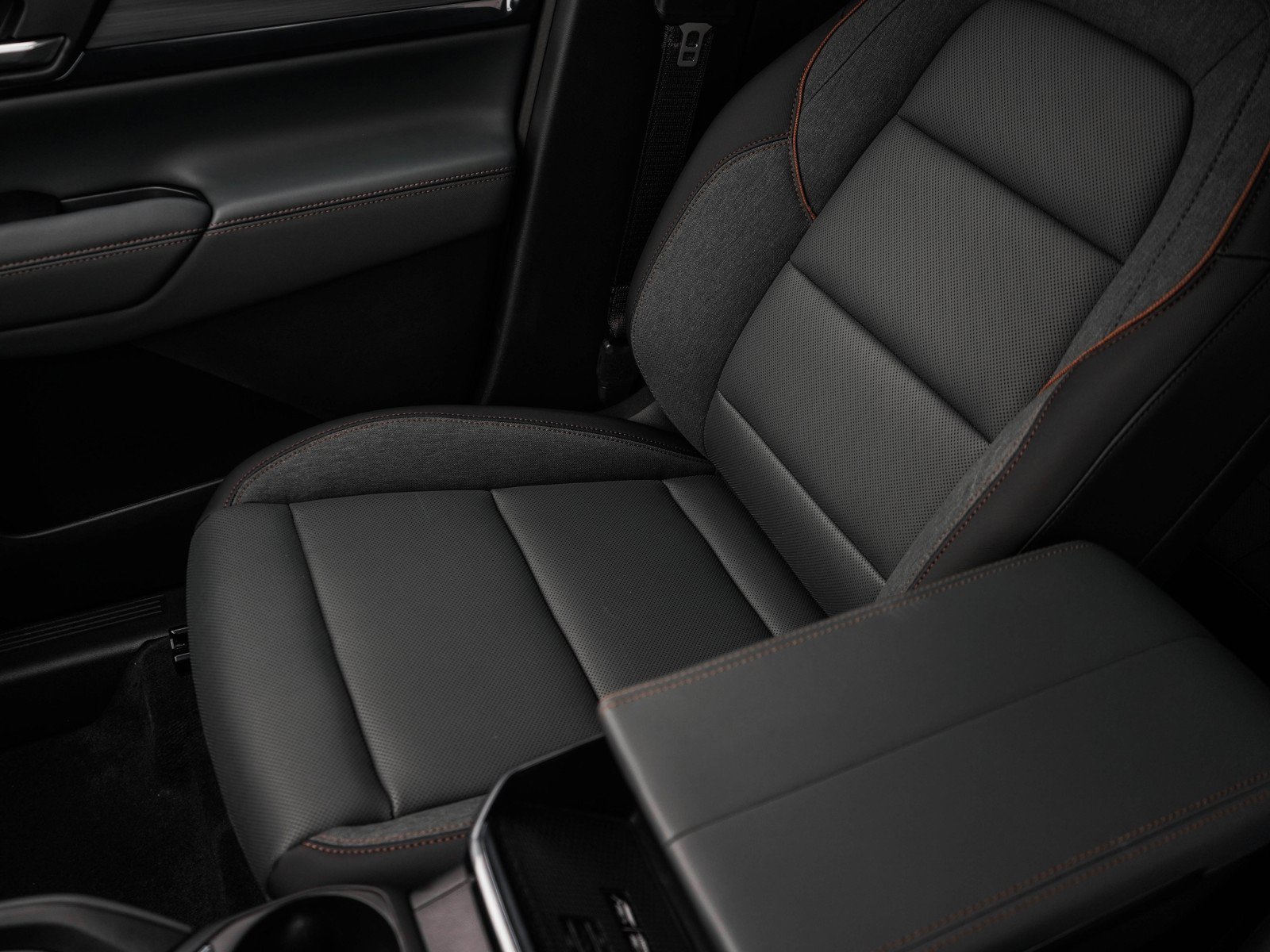 New 2027 GMC Terrain AT4 w/ Convenience Package III AWD/4WD image 26