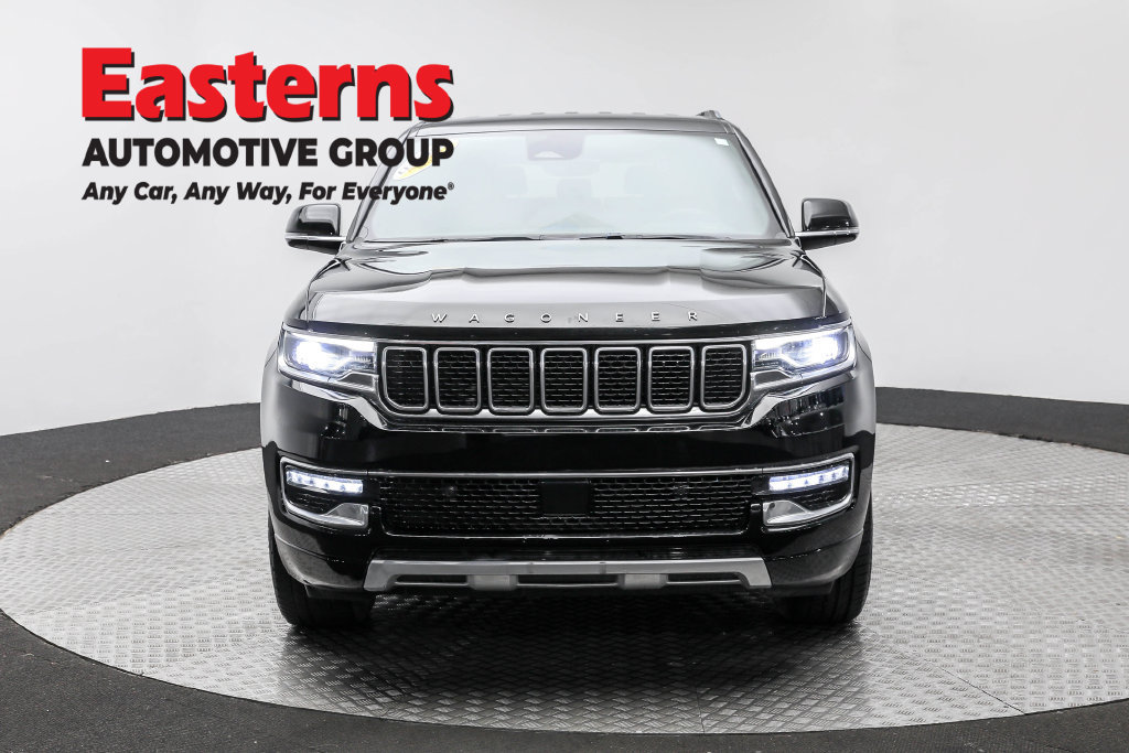 Used 2022 Jeep Wagoneer Series II AWD/4WD image 3