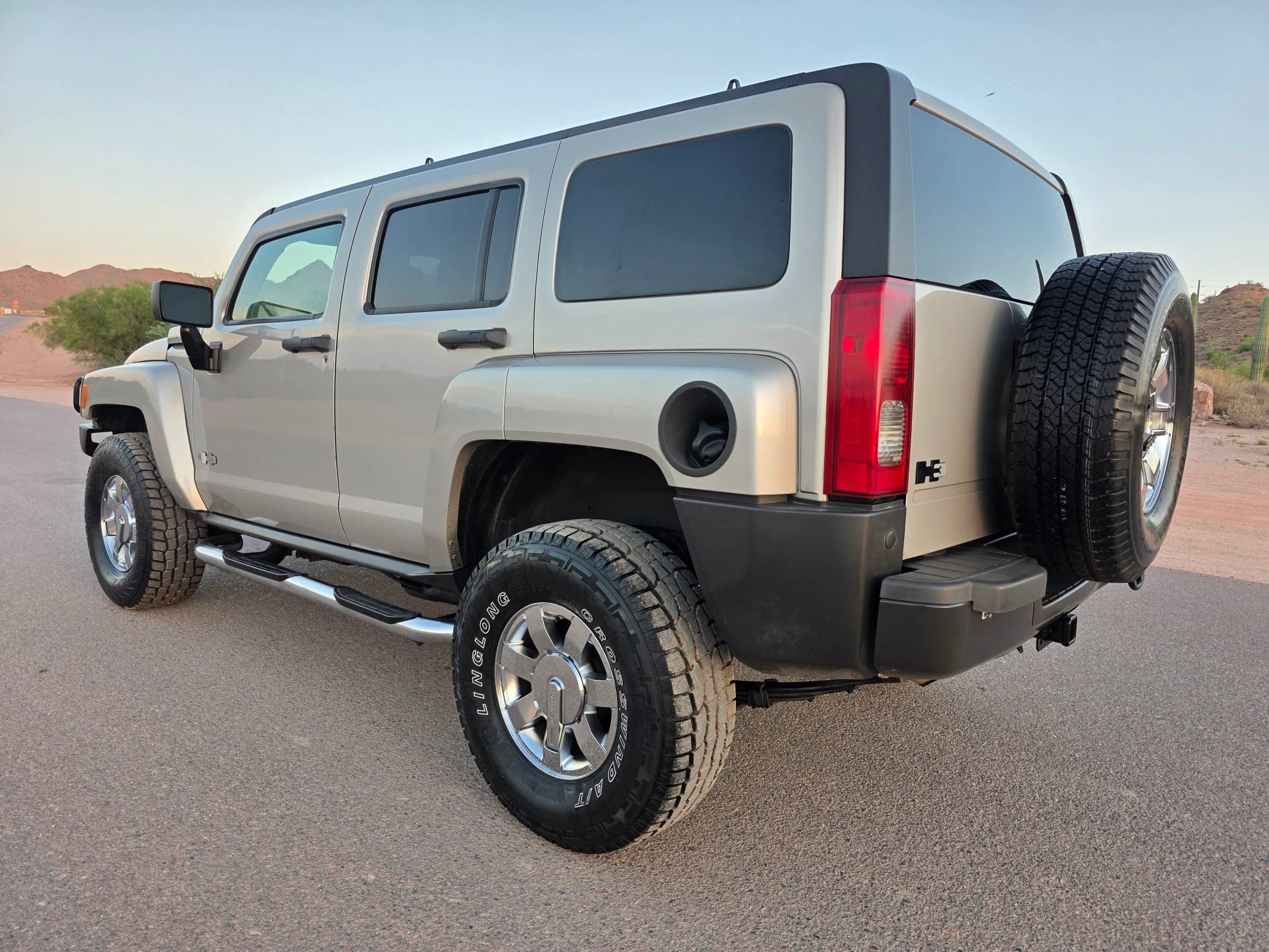 Used 2006 HUMMER H3 AWD/4WD image 3