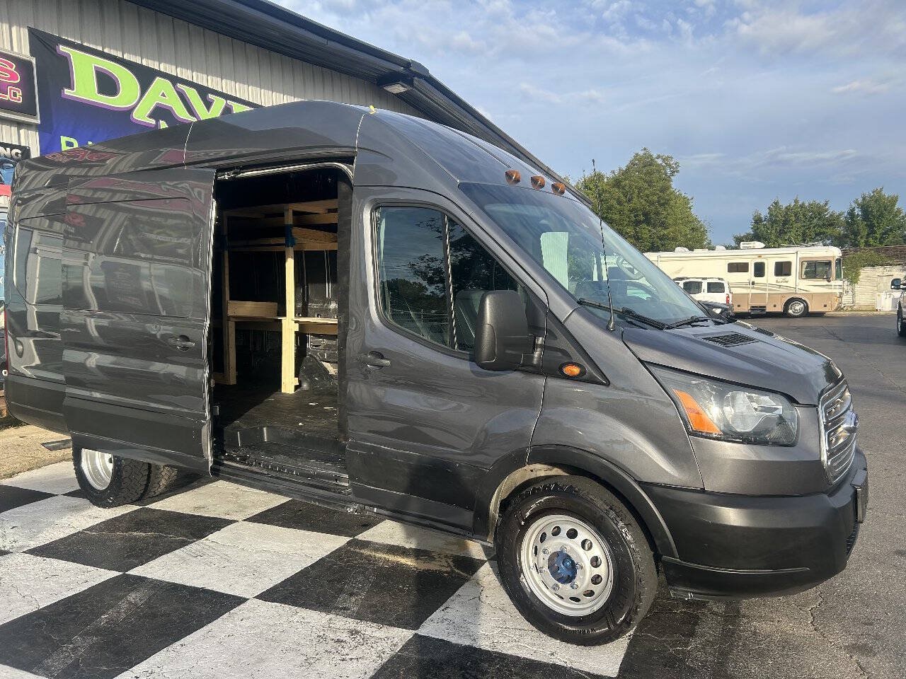 Used 2022 Ford Transit 350 148 High Roof DRW AWD image 7