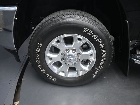 Used 2023 RAM 2500 Laramie image 28