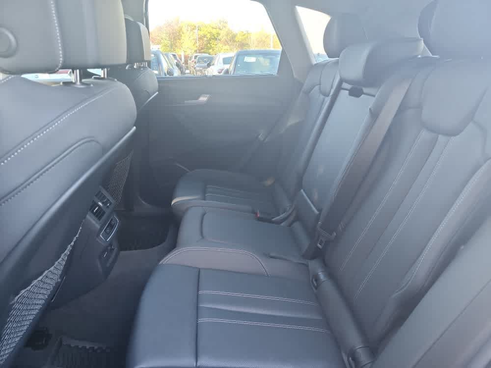 Used 2024 Audi Q5 2.0T Premium Plus w/ Premium Plus Package AWD/4WD image 5