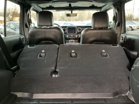 Used 2023 Jeep Wrangler Unlimited Sahara w/ Cold Weather Group image 12