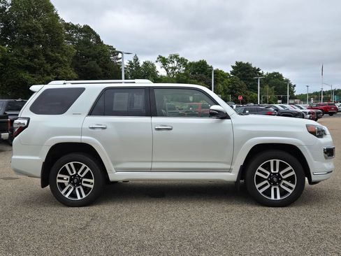 Used 2023 Toyota 4Runner Limited AWD/4WD image 7