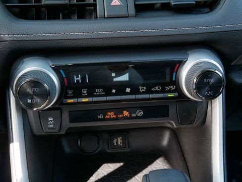 Certified 2025 Toyota RAV4 XLE AWD/4WD image 20