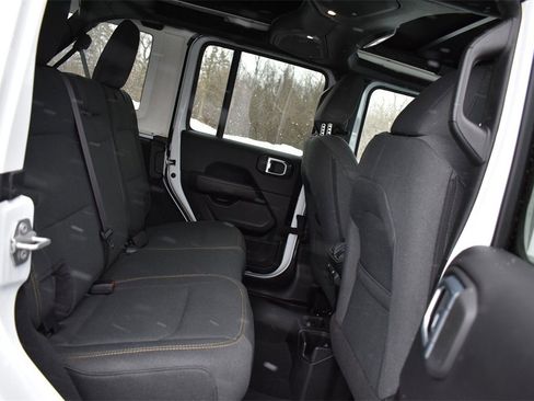 Certified 2024 Jeep Wrangler Sahara w/ Technology Group image 29